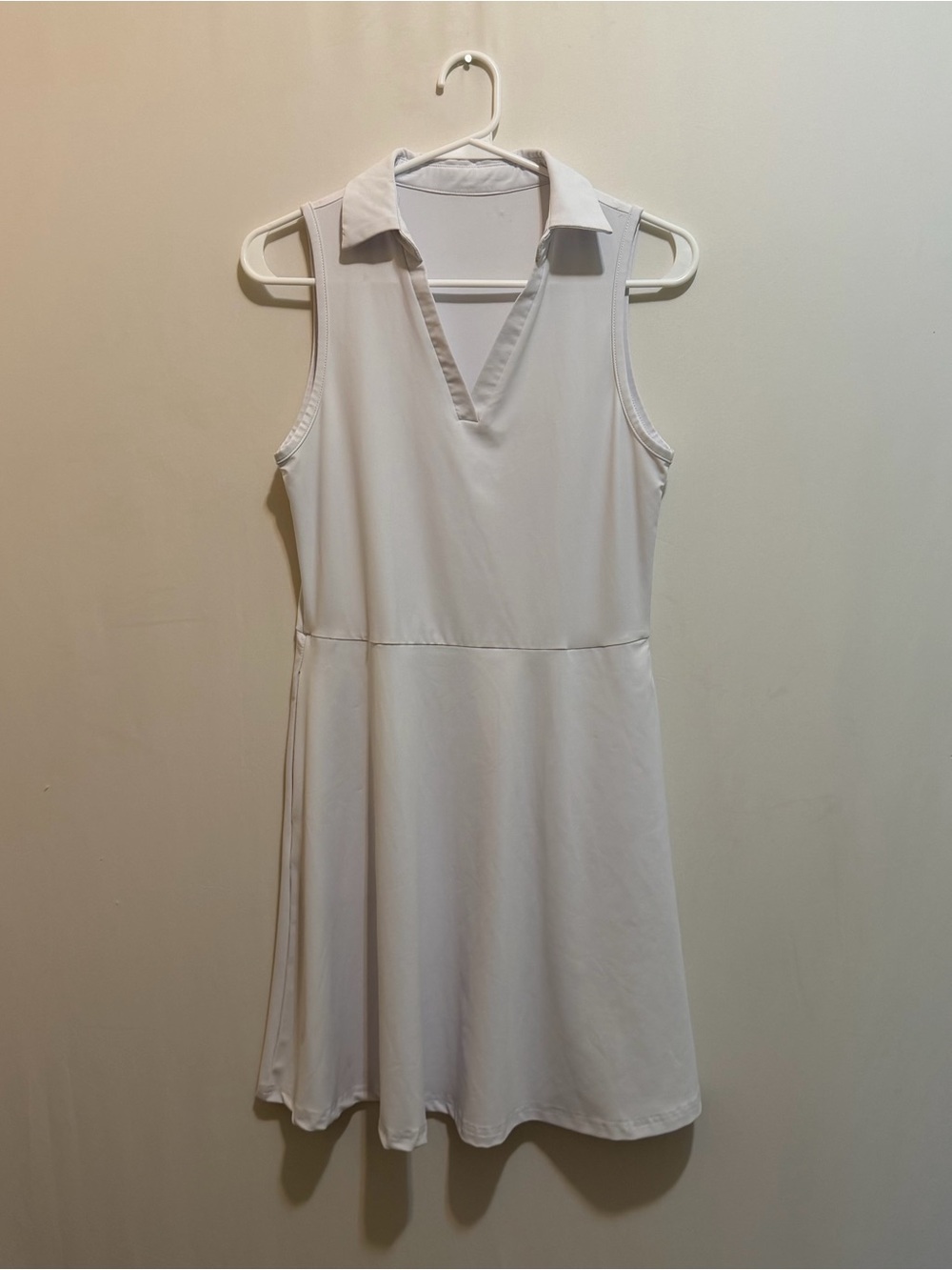 Sleeveless Collared V-Neck White Dress - Golf/Tennis